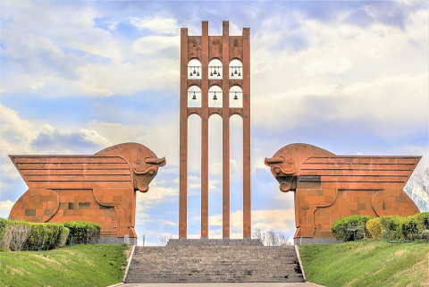 Today, alongside Armenian authorities, we commemorated establishment of First Republic of Armenia: Ambassador Decottignies
