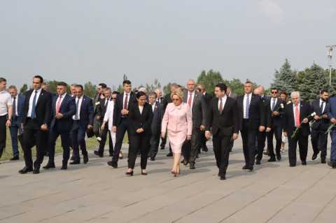 Delegation led by Valentina Matvienko visited Armenian Genocide Memorial Complex