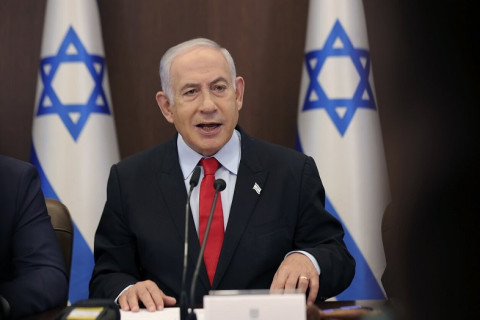Israel confirms it is arming Hamas rivals in operation opposition calls ‘complete madness’