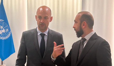 BMT konfransı çərçivəsində Ermənistan və Fransa xarici işlər nazirləri görüşüblər