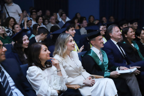 Սրբուհի Գալյանը ներկա է եղել ՀՀ-ում Քեմբրիջի դպրոցի աշակերտների ավարտական ցերեկույթին