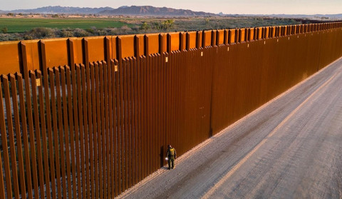 Texas halts funding for US-Mexico border wall: Texas Tribune