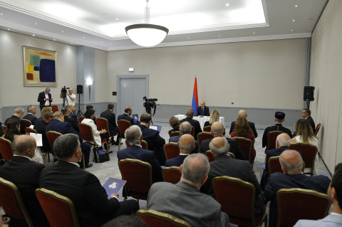 Հետաքրքիր հանդիպում և արդյունավետ քննարկում ունեցանք Թուրքիայի հայ համայնքի ներկայացուցիչների հետ. Նիկոլ Փաշինյան