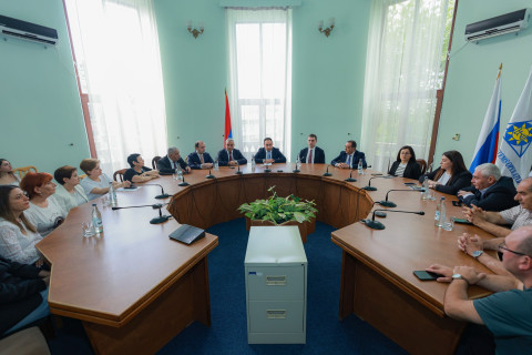 ՀՀ ՏԿԵ նախարարը «Էլեկտրաէներգետիկական համակարգի օպերատոր» ՓԲԸ աշխատակազմին է ներկայացրել տնօրենի պաշտոնակատարին