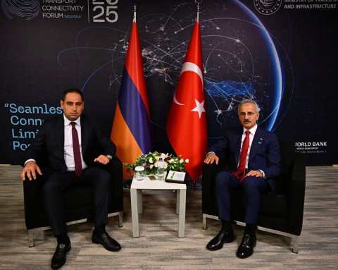 ՀՀ ՏԿԵ նախարարը Թուրքիայի պաշտոնակցի հետ քննարկել է տարածաշրջանային կապուղիների զարգացման հնարավորությունները
