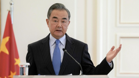 Beijing committed to mutually beneficial cooperation with France: Wang Yi