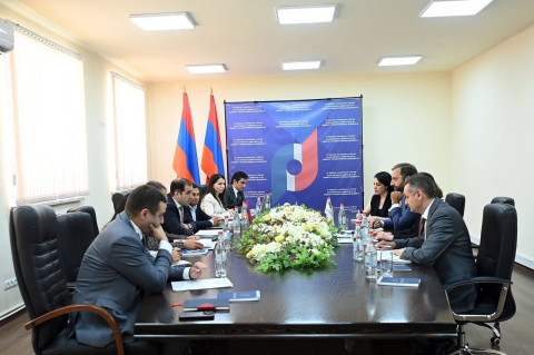 ՊԵԿ նախագահը Հայաստանում ՎԶԵԲ գրասենյակի ղեկավարի հետ քննարկել է սահմանային անցակետերում ենթակառուցվածքների արդիականացման ծրագիրը