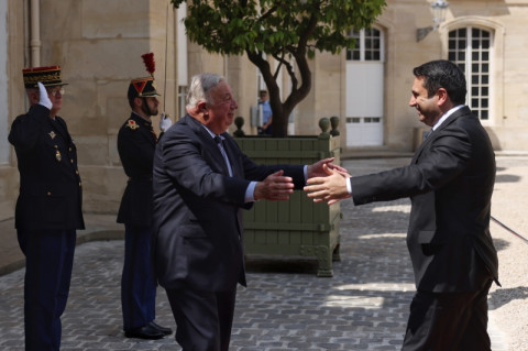 Alen Simonyan meets with President of French Senate