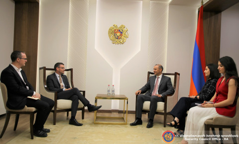 Secretary of the National Security Council of Armenia and UK Ambassador to  Armenia discussed issues of interest