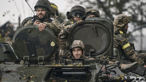 Russia, Ukraine reports fierce battles in strategic areas of Donetsk