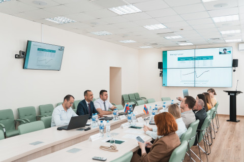 RF tərəfdaşlarla iqtisadiyyatın real sektorunun proqnozları sistemi üzrə görülən işlər müzakirə olunub։ ER Maliyyə Nazirliyi