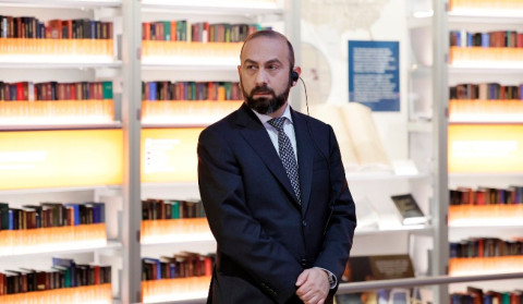 Արարատ Միրզոյանը վարչապետի պատվիրակության կազմում այցելել է Վաշինգտոնի Աստվածաշնչի թանգարան