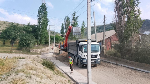 Մեկնարկել են Գեղարքունիքի մարզով անցնող Տ-4-63, /Հ-7/-Ջիլ ավտոճանապարհի և նորակառույց դպրոց տանող հատվածի հիմնանորոգման աշխատանքները
