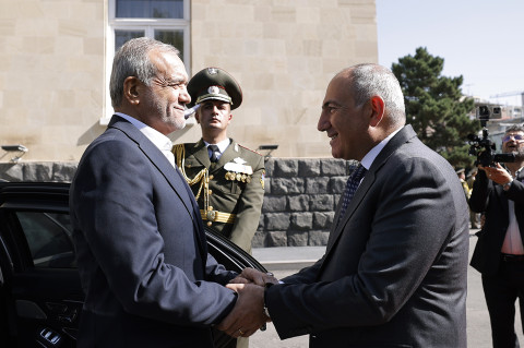 Armenian Prime Minister and Iranian President discuss a number of issues aimed at consistent development of Armenia-Iran relations