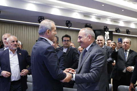 Nikol Pashinyan and Masoud Pezeshkian participate in opening of Armenia-Iran Business Forum
