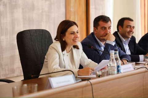 Անահիտ Ավանեսյանն ամփոփել է վայոցձորյան արտագնա հանդիպման արդյունքները