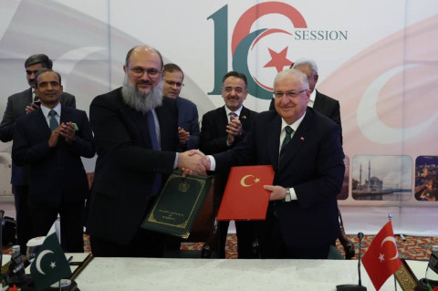 Турция и Пакистан подписали протокол о расширении оборонного сотрудничества
