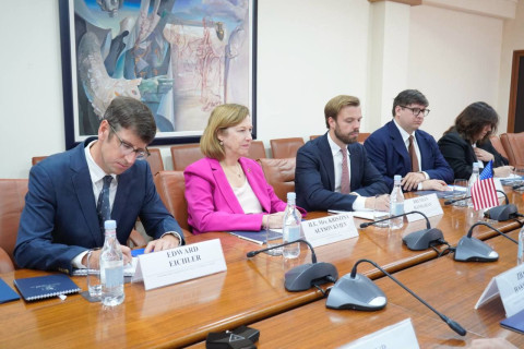 Գևորգ Պապոյանն ու Բրենդան Հենրեհենը քննարկել են ՀՀ և ԱՄՆ-ի միջև առևտրաշրջանառության ավելացման հեռանկարները