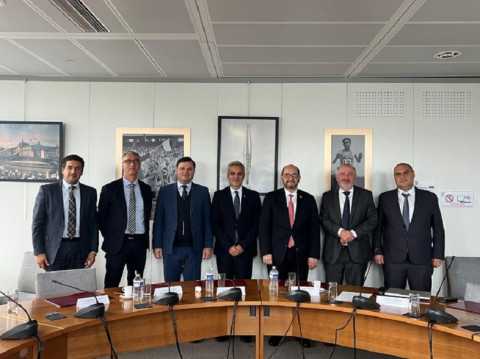Արայիկ Հարությունյանը հանդիպումներ է ունեցել Փարիզ 2024-ի Օլիմպիական և պարալիմպիկ խաղերի կազմակերպման պատասխանատուների հետ