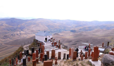 «Սուրբ Հովհաննես» մատուռ բարձրացող սարալանջին քաղաքացին վնասել է ոտքը․ օգնության են հասել փրկարարները