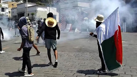 Madagascar president Rajoelina dissolves government after protests over water and power cuts