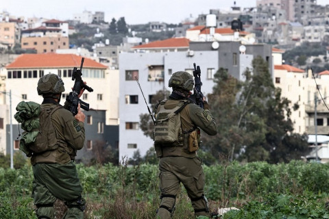 Israeli forces end Gaza blockade