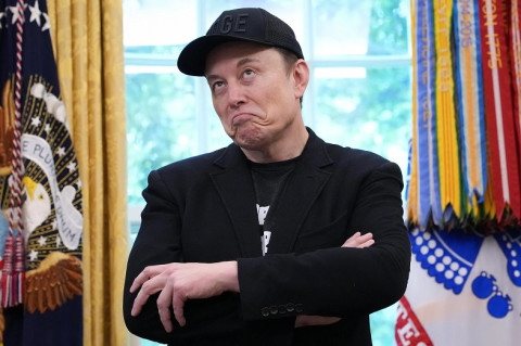 Elon Musk becomes first person to hit $500 billion net worth, Forbes list shows