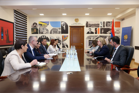 ԿԳՄՍ նախարարը և Բրիտանիայի դեսպանը քննարկել են կրթամշակութային համագործակցությունը