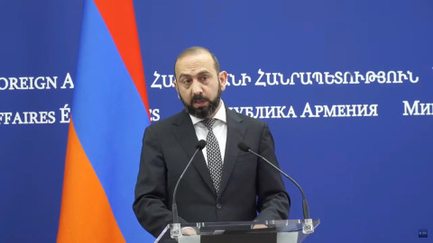 В Шарм-эль-Шейхе мы обсудили вопрос с азербайджанскими коллегами: Мирзоян по поводу освобождения удерживаемых в Баку лиц