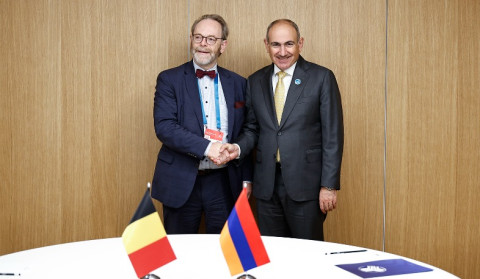 Բելգիան աջակցում է խաղաղության հաստատմանն ուղղված նախաձեռնություններին. Նիկոլ Փաշինյանը հանդիպել է Պետեր դը Ռուվերի հետ