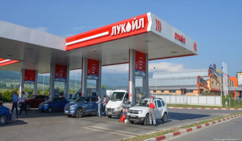 Bulgaria suspends fuel exports due to sanctions against Russia