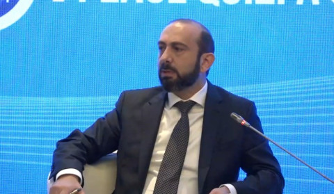 Xahiş edərdim ki, infrastrukturun Ermənistanın cənubundan keçəcək hissəsi üçün “dəhliz” ifadəsini işlətməyəsiniz: Mirzoyan türkiyəli jurnalistə