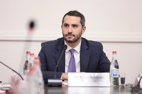 ՀՀ ԱԺ փոխնախագահը հանդիպել է ՀՀ-ում հավատարմագրված ԵՄ անդամ երկրների դեսպանների հետ