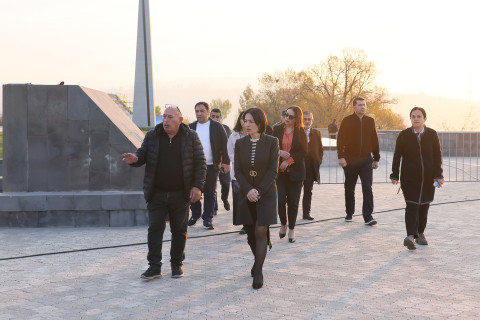ԿԳՄՍ նախարարն այցելել է Հայոց ցեղասպանության հուշահամալիր