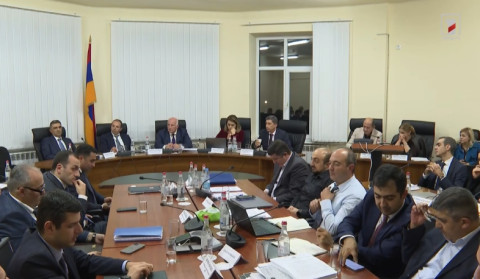 ՀԾԿՀ-ն քննարկում է ՀԷՑ-ի՝ էլեկտրաէներգիայի բաշխման լիցենզիան դադարեցնելու հարցը | ՈՒՂԻՂ