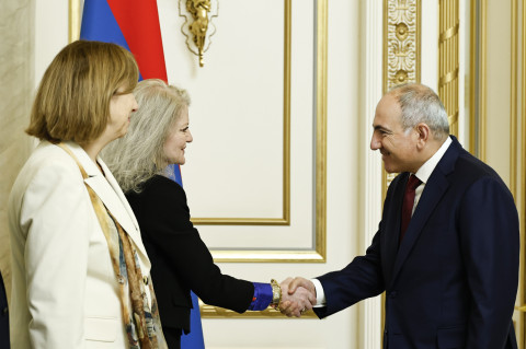 Prime Minister receives US Deputy Secretary of State