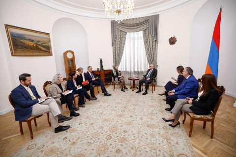 Armenia’s Deputy Prime Minister, EU Special Representative discuss regional developments