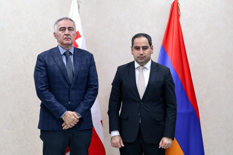 Քննարկվել են համայնքային ենթակառուցվածքային ծրագրեր. Դավիթ Խուդաթյանը հանդիպել է Վրաստանի իր գործընկերոջ հետ