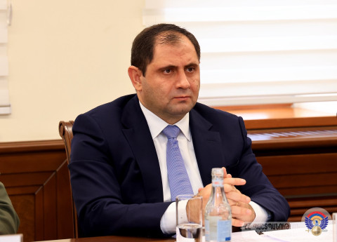 Բանակային բոլոր դիրքերը պատշաճ կահավորված են, զինծառայողների կեցության պայմանները՝ ավելի բարելավված. Պապիկյան