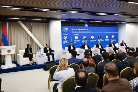 Ջերմուկում քննարկվել է բիզնես միջավայրի բարելավումը․ ՊԵԿ նախագահը ներկայացրել է հարկային վարչարարության նոր մոտեցումները