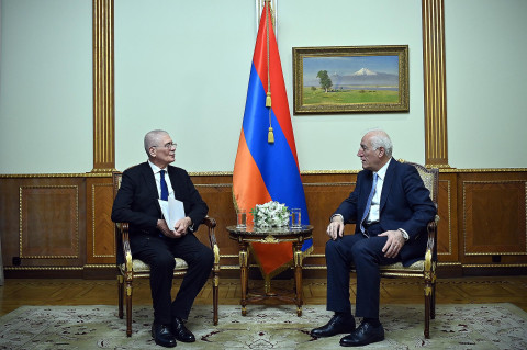 Նախագահ Խաչատուրյանը Ռումինիայի դեսպանի հետ քննարկել է հայ-ռումինական համագործակցության ընդլայնման ուղիները