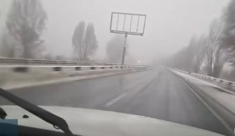Երևան-Սևան ճանապարհի երթևեկելի մասը մշակվել է աղ-ավազի խառնուրդով