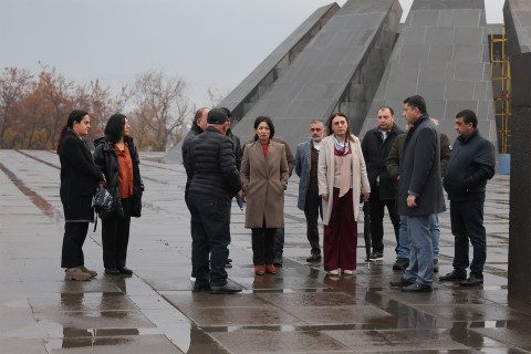 Ժաննա Անդրեասյանը այցելել է Հայոց ցեղասպանության հուշահամալիր, ծանոթացել հիմնանորոգման, վերականգնման և բարեկարգման աշխատանքների ընթացքին