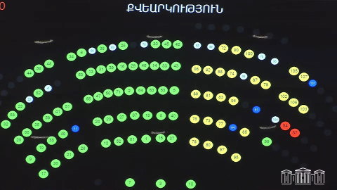 ԱԺ-ն առաջին ընթերցմամբ ընդունեց առողջության համընդհանուր ապահովագրության և պարտադիր զինծառայության ժամկետի կրճատման նախագծերը