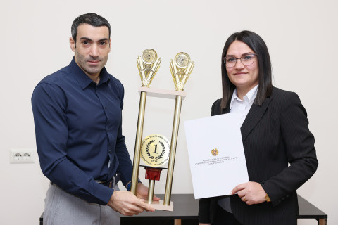 Խրախուսվում են դպրոցականների «Սպարտակիադա» և  «Վոլեյբոլի լիգա» մարզական խաղերի հաղթողները