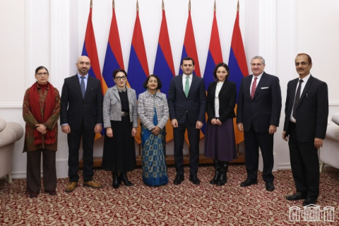 Ambassador of India to Armenia hosted in Parliament