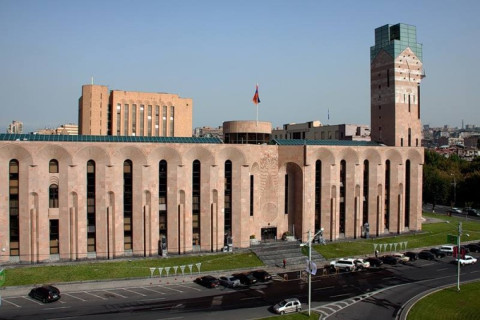 ԿԸՀ-ն Երևանի ավագանու ՔՊ խմբակցության անդամ Կիմա Աբրահամյանի մանդատը տրամադրել է Խորեն Հովհաննիսյանին