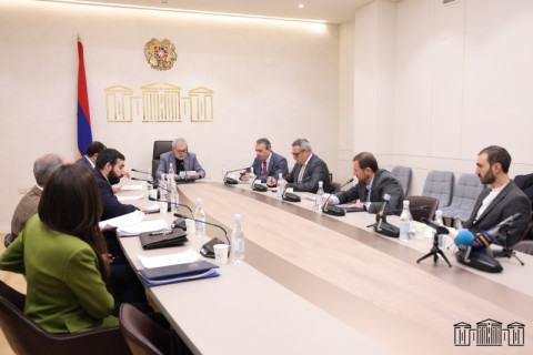 ԱԺ հանձնաժողովի նիստին երկրորդ ընթերցմամբ քննարկվել է պետական և համայնքային հողերի՝ էլեկտրոնային աճուրդով օտարման նախագիծը