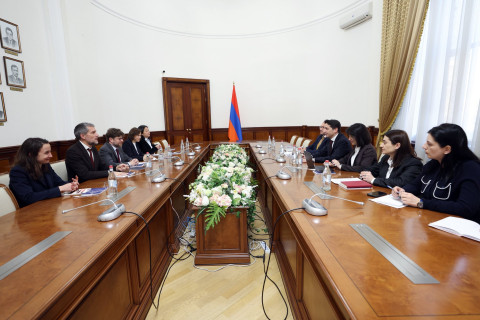 ՀՀ ֆինանսների նախարարը Ֆրանսիայի գործընկերների հետ քննարկել է բյուջետային աջակցության հարցեր