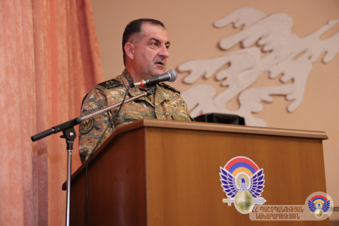 ԶՈՒ ԳՇ պետը  հանդիպել է Կոտայքի մարզի տարածքային պաշտպանության բրիգադին կցագրված պահեստազորայինների հետ